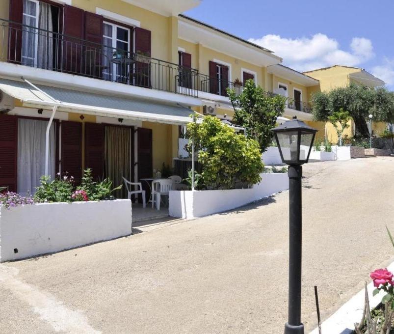 Braziliana Apartments Dassia  Luaran gambar